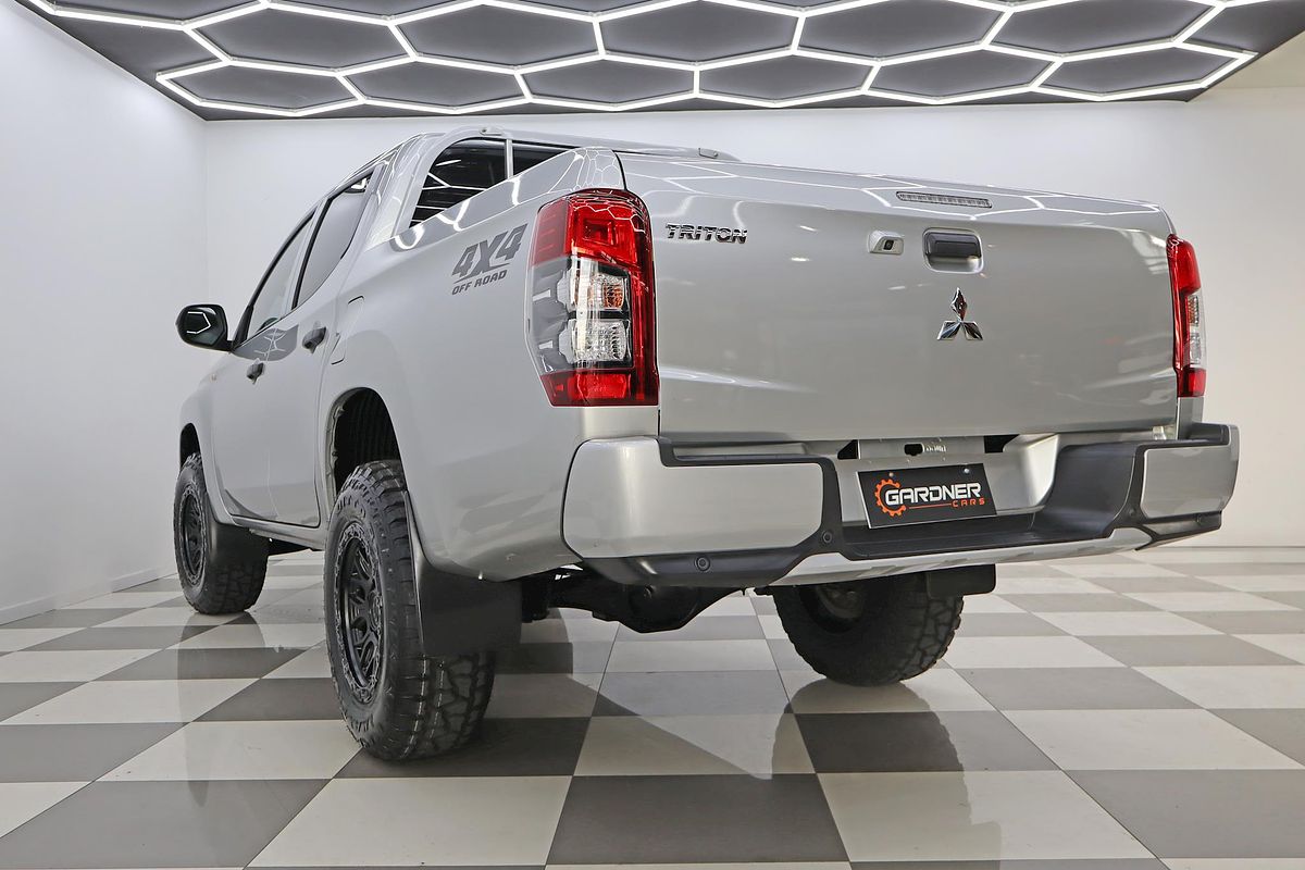 2021 Mitsubishi Triton GLX MR 4X4