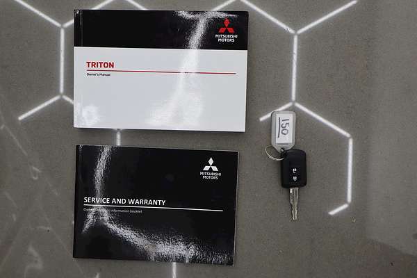 2021 Mitsubishi Triton GLX MR 4X4