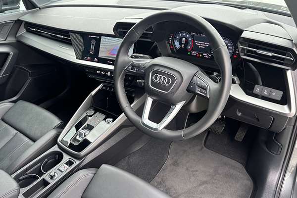 2023 Audi A3 40 TFSI S line GY