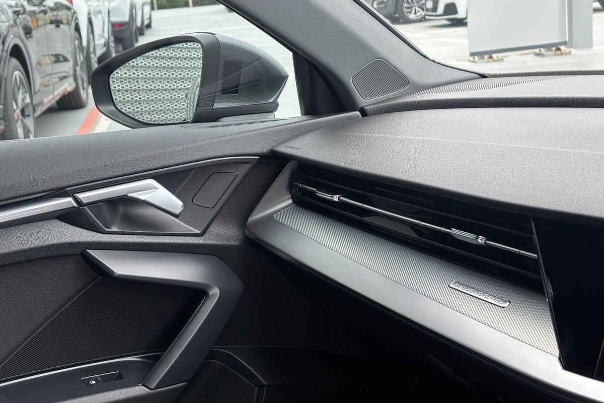 2023 Audi A3 40 TFSI S line GY