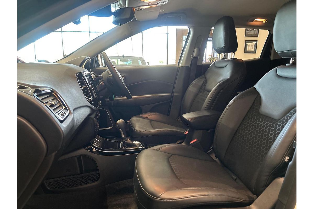 2020 Jeep Compass Night Eagle M6