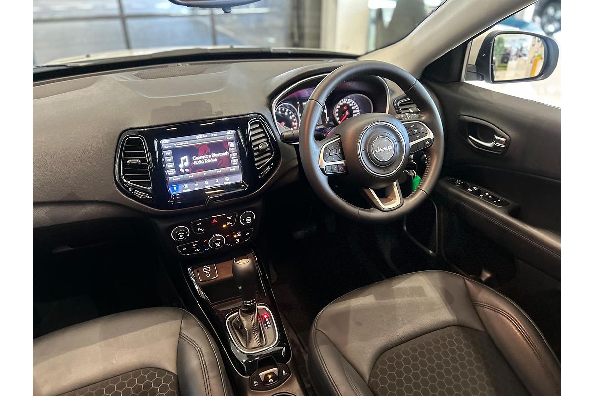 2020 Jeep Compass Night Eagle M6