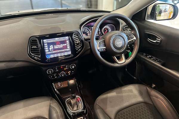 2020 Jeep Compass Night Eagle M6