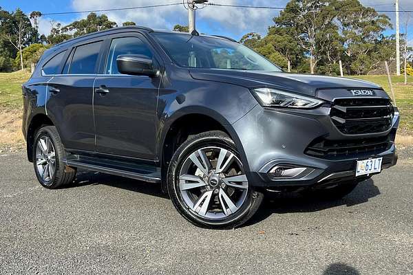 2023 Isuzu MU-X LS-T
