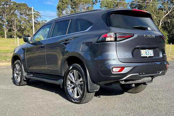 2023 Isuzu MU-X LS-T