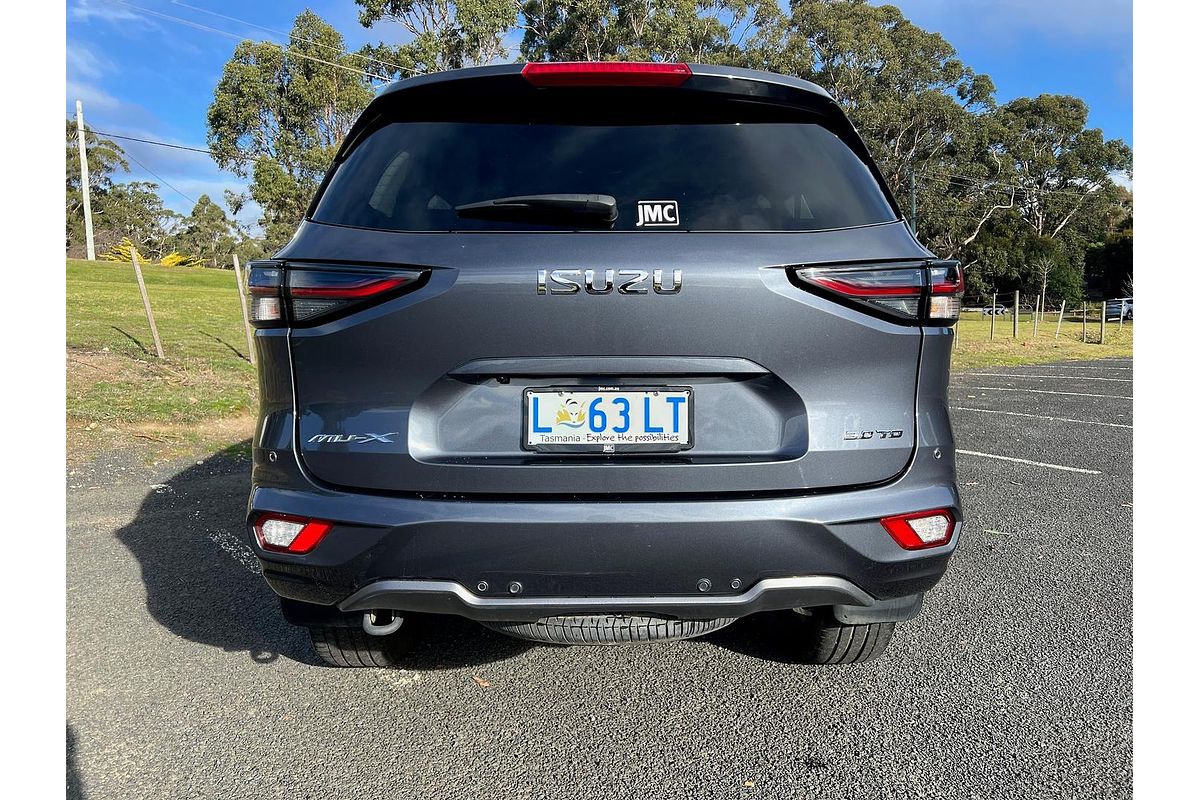2023 Isuzu MU-X LS-T