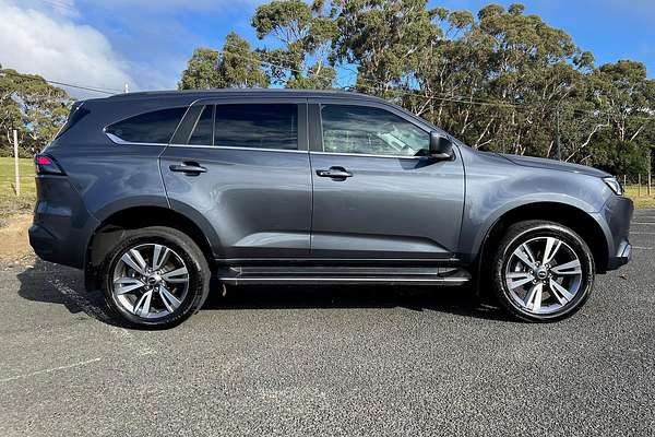 2023 Isuzu MU-X LS-T