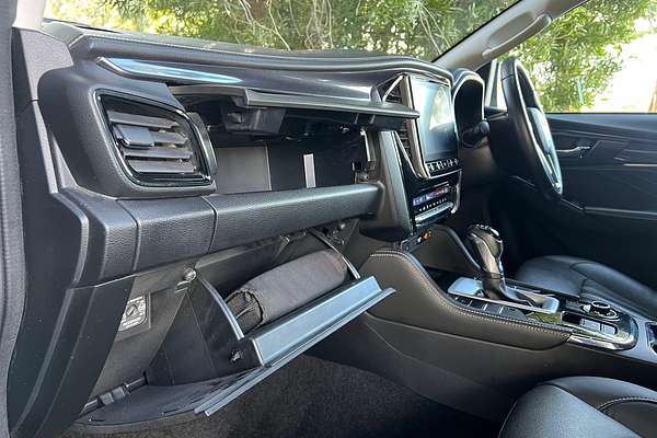 2023 Isuzu MU-X LS-T