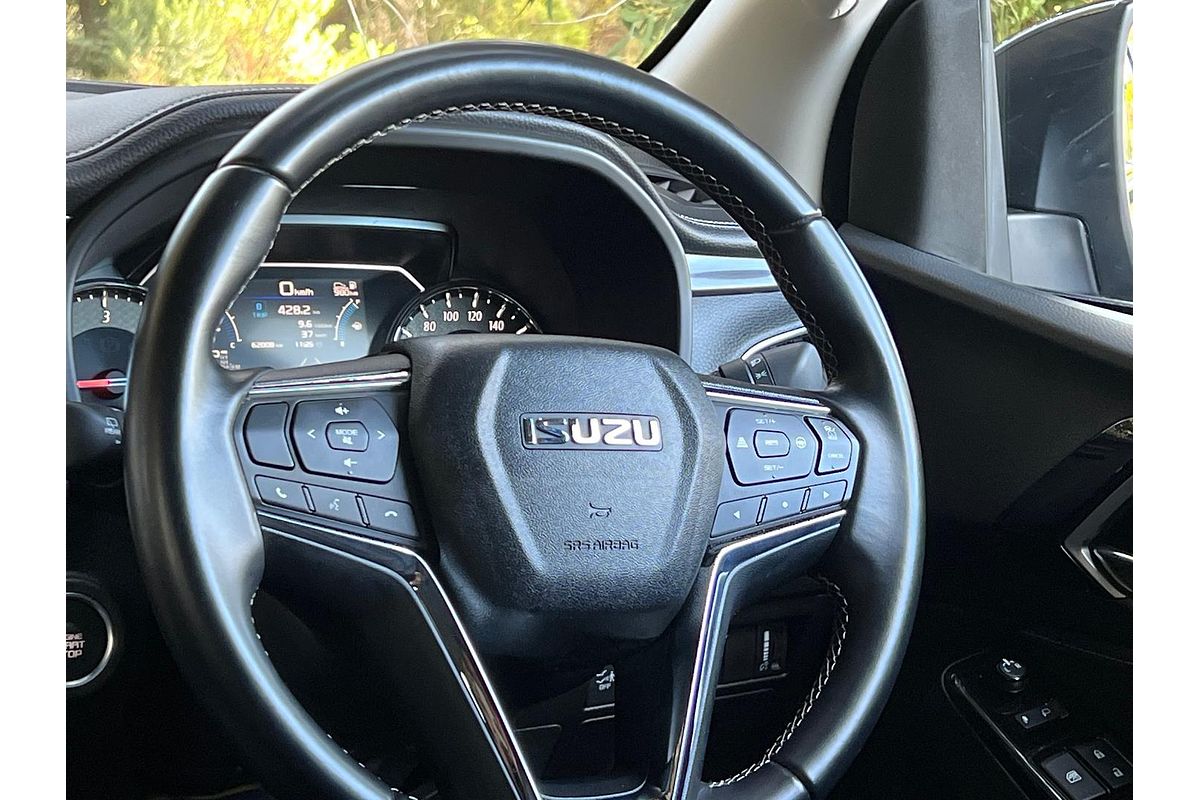 2023 Isuzu MU-X LS-T