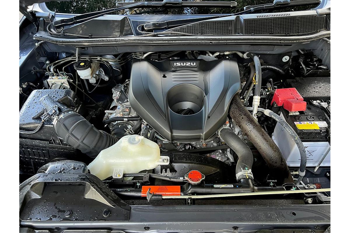 2023 Isuzu MU-X LS-T