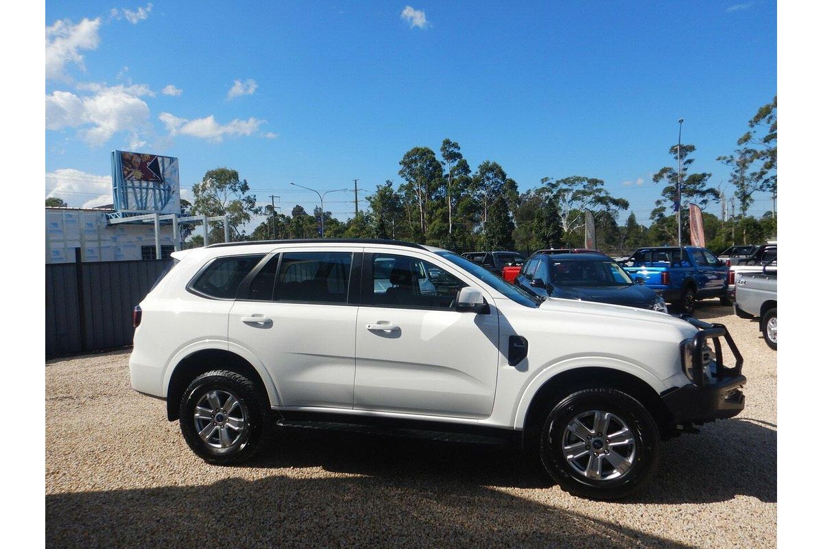 2022 Ford Everest Ambiente 2.0L