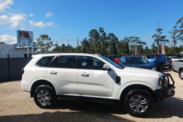 2022 Ford Everest Ambiente 2.0L