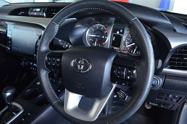 2024 Toyota Hilux SR5 GUN126R 4X4