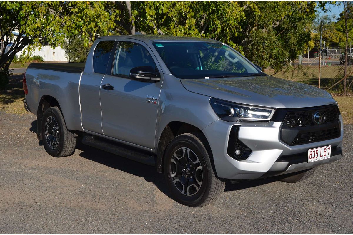 2024 Toyota Hilux SR5 GUN126R 4X4