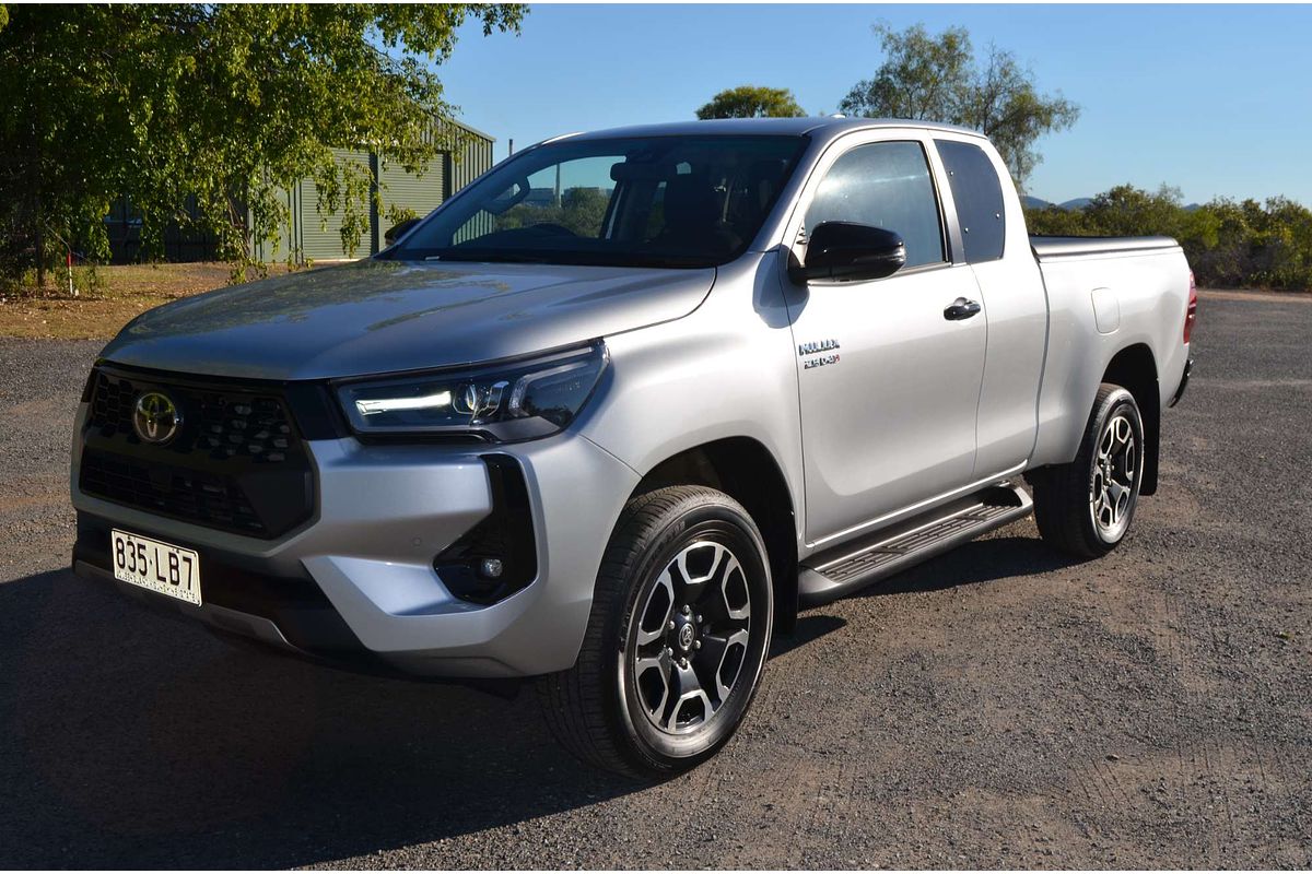 2024 Toyota Hilux SR5 GUN126R 4X4