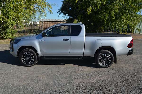 2024 Toyota Hilux SR5 GUN126R 4X4