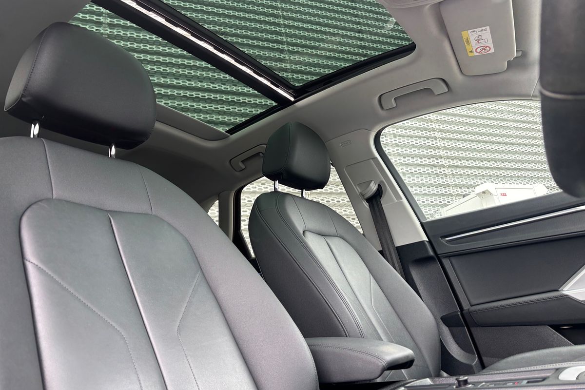 2020 Audi Q3 35 TFSI Launch Edition F3