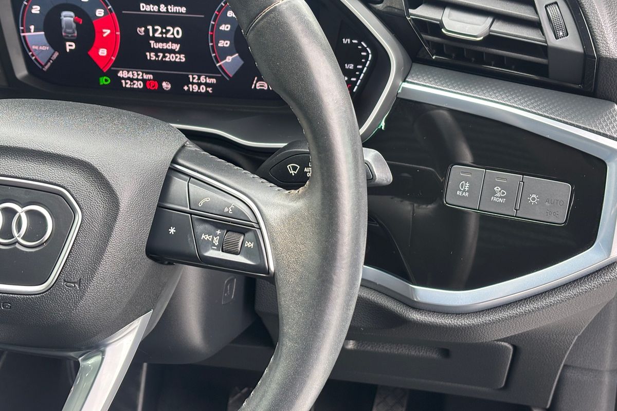 2020 Audi Q3 35 TFSI Launch Edition F3