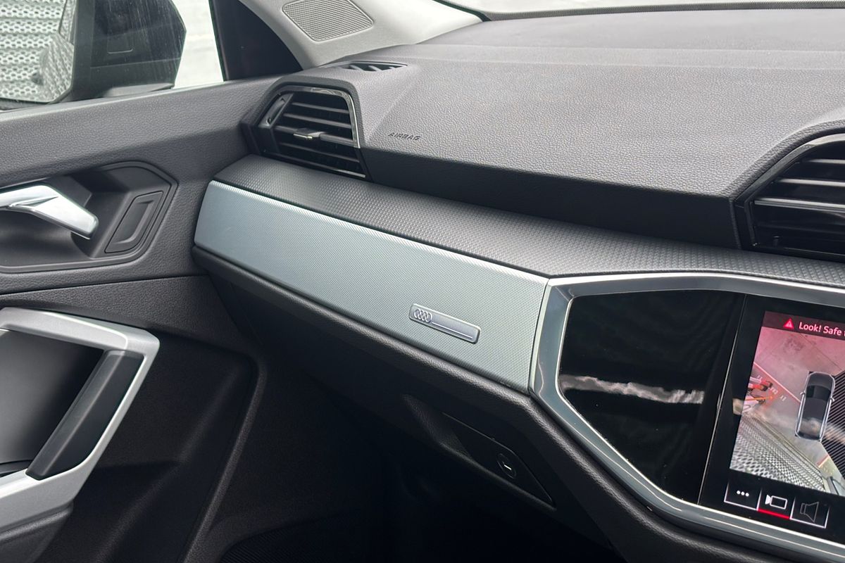 2020 Audi Q3 35 TFSI Launch Edition F3