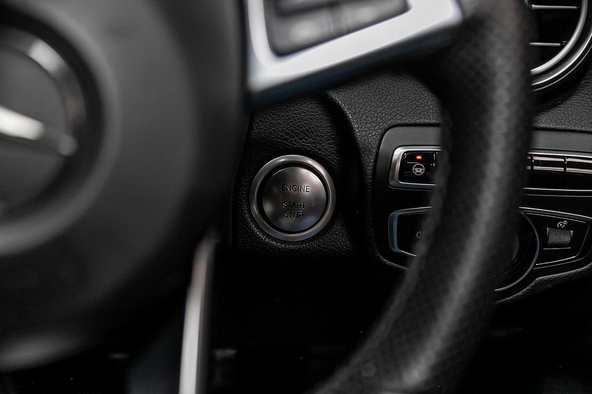 2014 Mercedes-Benz C-Class C250 S205