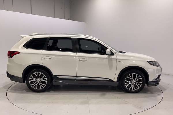 2018 Mitsubishi Outlander ES ZL