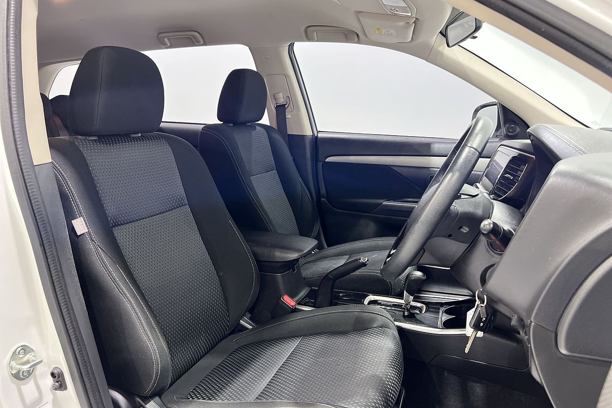 2018 Mitsubishi Outlander ES ZL