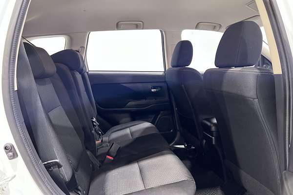 2018 Mitsubishi Outlander ES ZL
