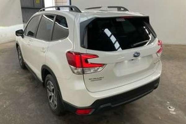 2022 Subaru Forester 2.5i S5