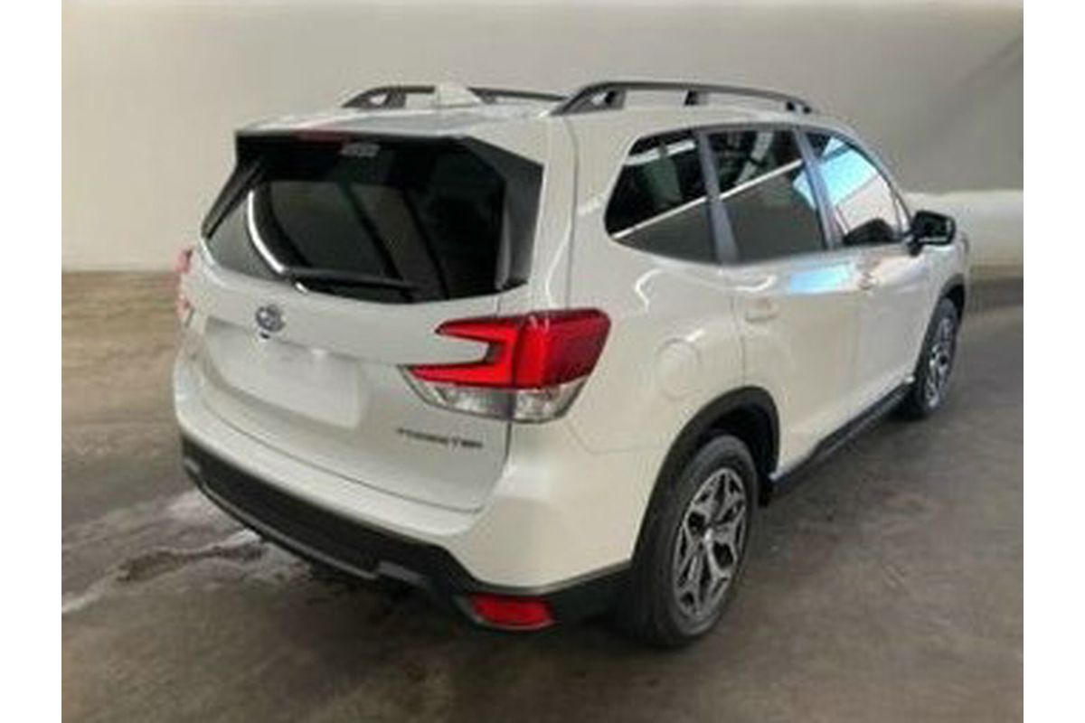 2022 Subaru Forester 2.5i S5