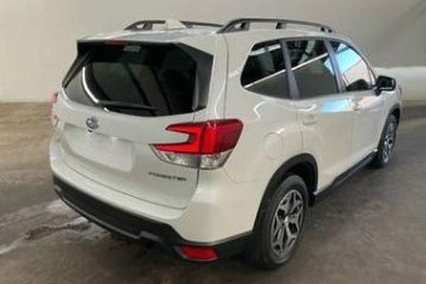 2022 Subaru Forester 2.5i S5