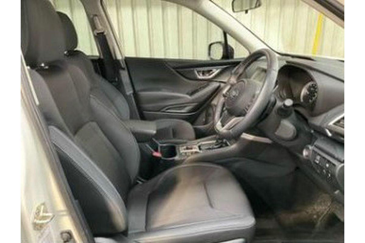 2022 Subaru Forester 2.5i S5