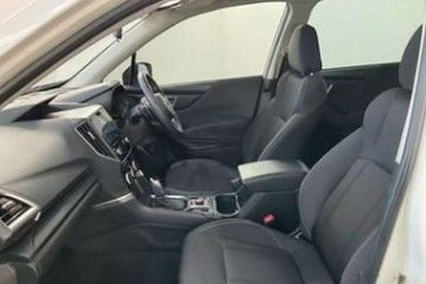 2022 Subaru Forester 2.5i S5