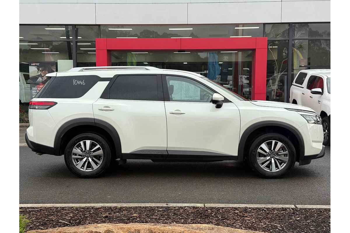 2022 Nissan Pathfinder Ti R53