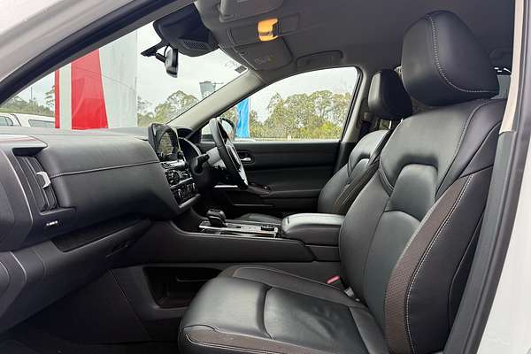 2022 Nissan Pathfinder Ti R53