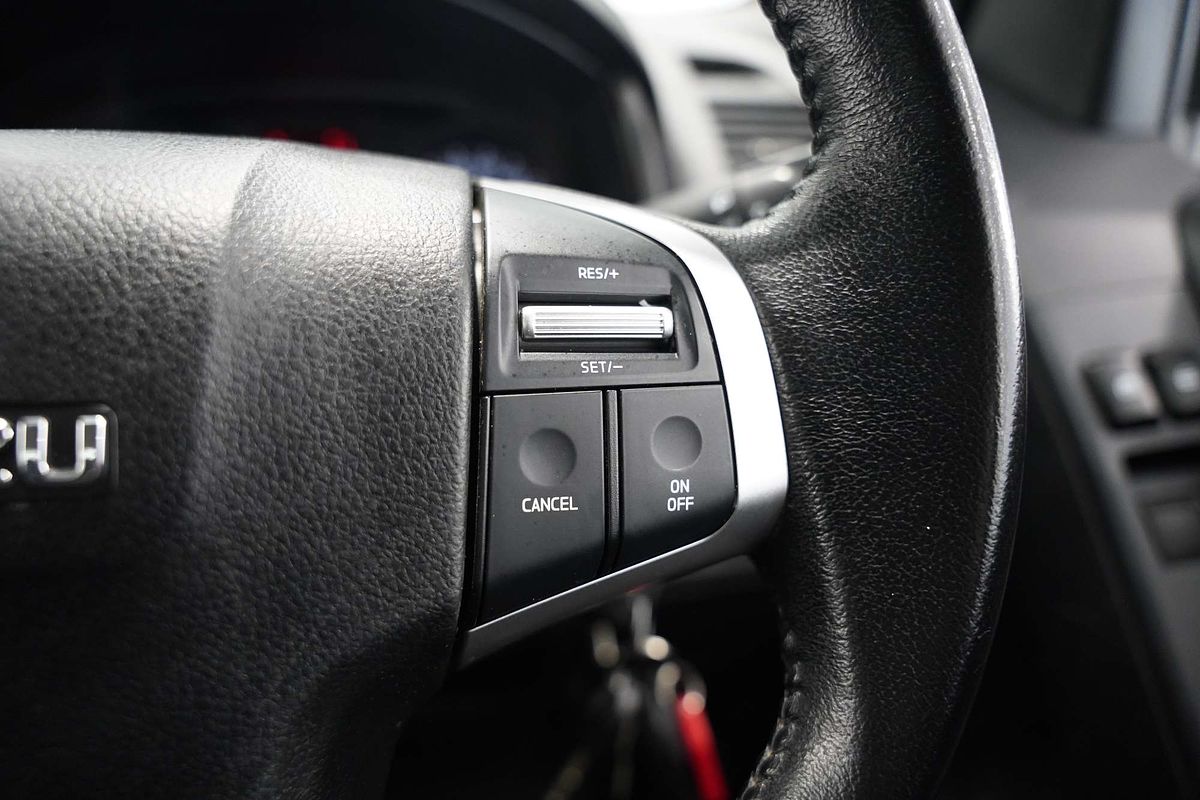 2018 Isuzu D-MAX SX High Ride Rear Wheel Drive
