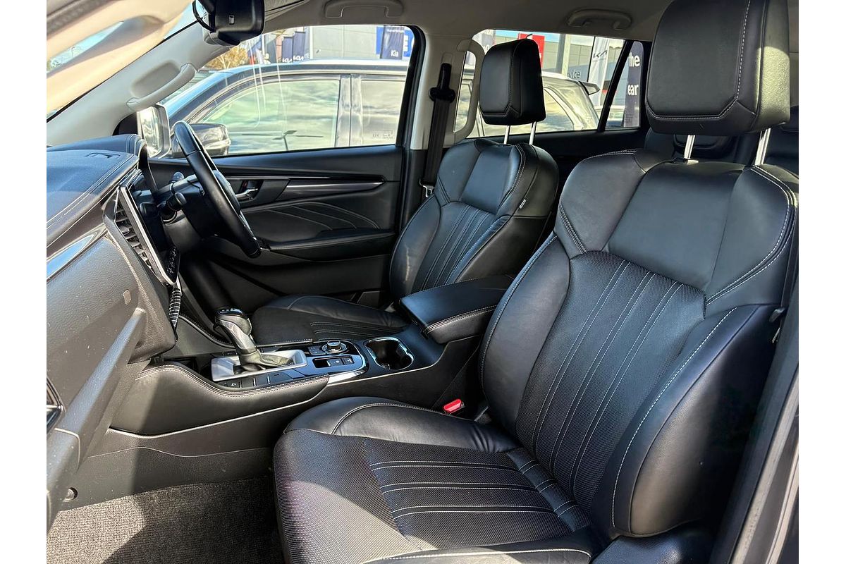 2023 Isuzu MU-X LS-T