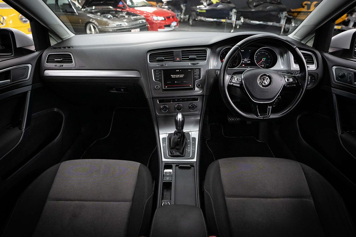 2015 Volkswagen Golf 92TSI Trendline 7