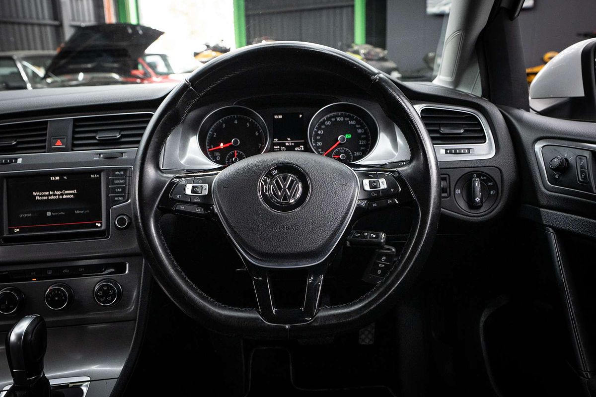 2015 Volkswagen Golf 92TSI Trendline 7