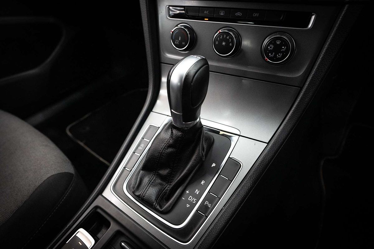 2015 Volkswagen Golf 92TSI Trendline 7