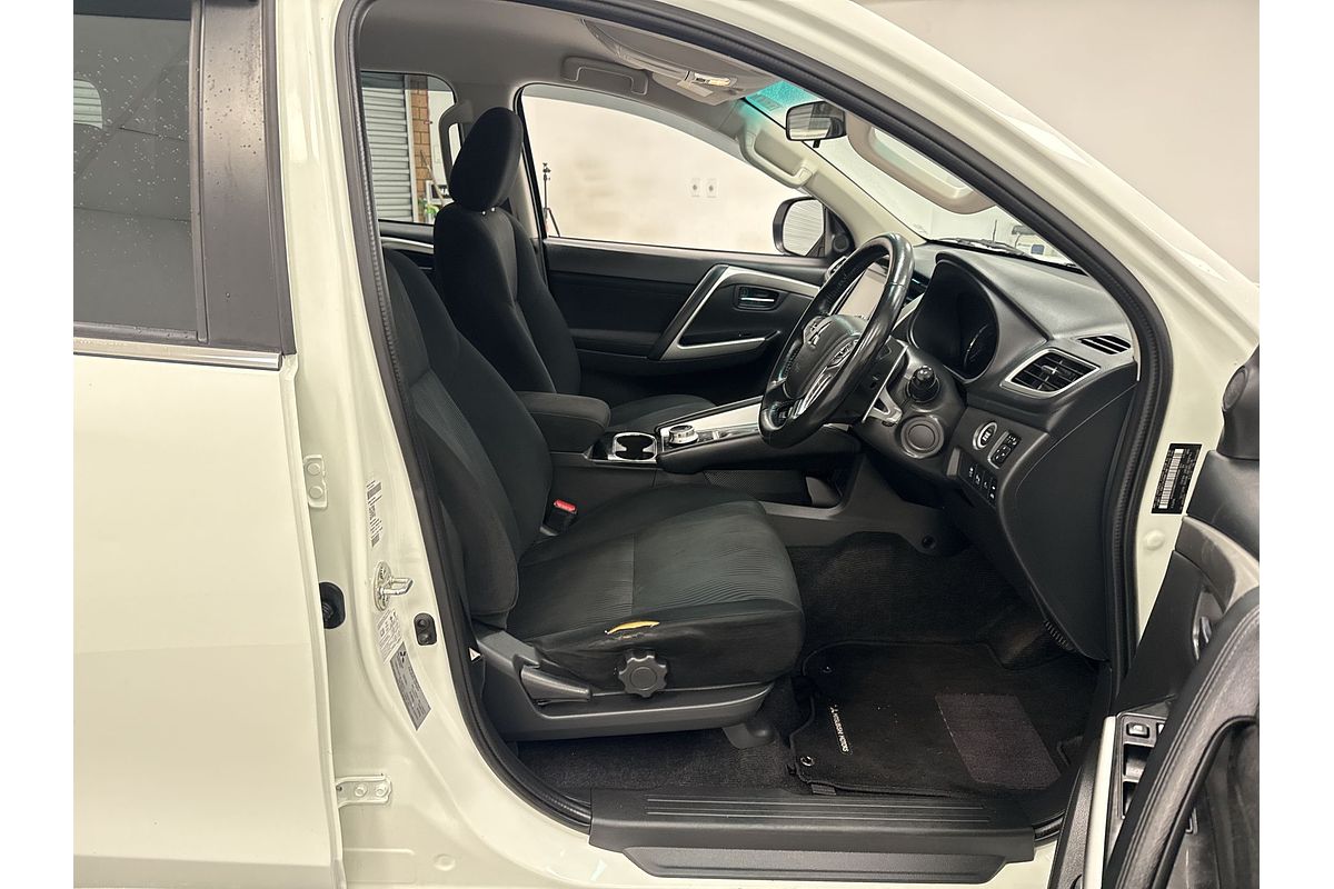 2021 Mitsubishi Pajero Sport GLX QF