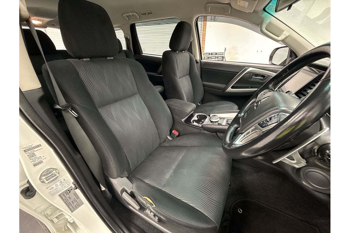 2021 Mitsubishi Pajero Sport GLX QF