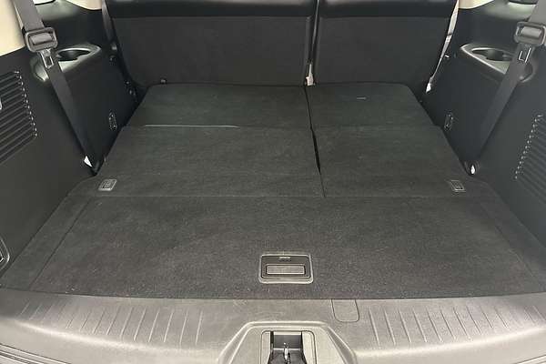 2016 Nissan Patrol Ti Y62