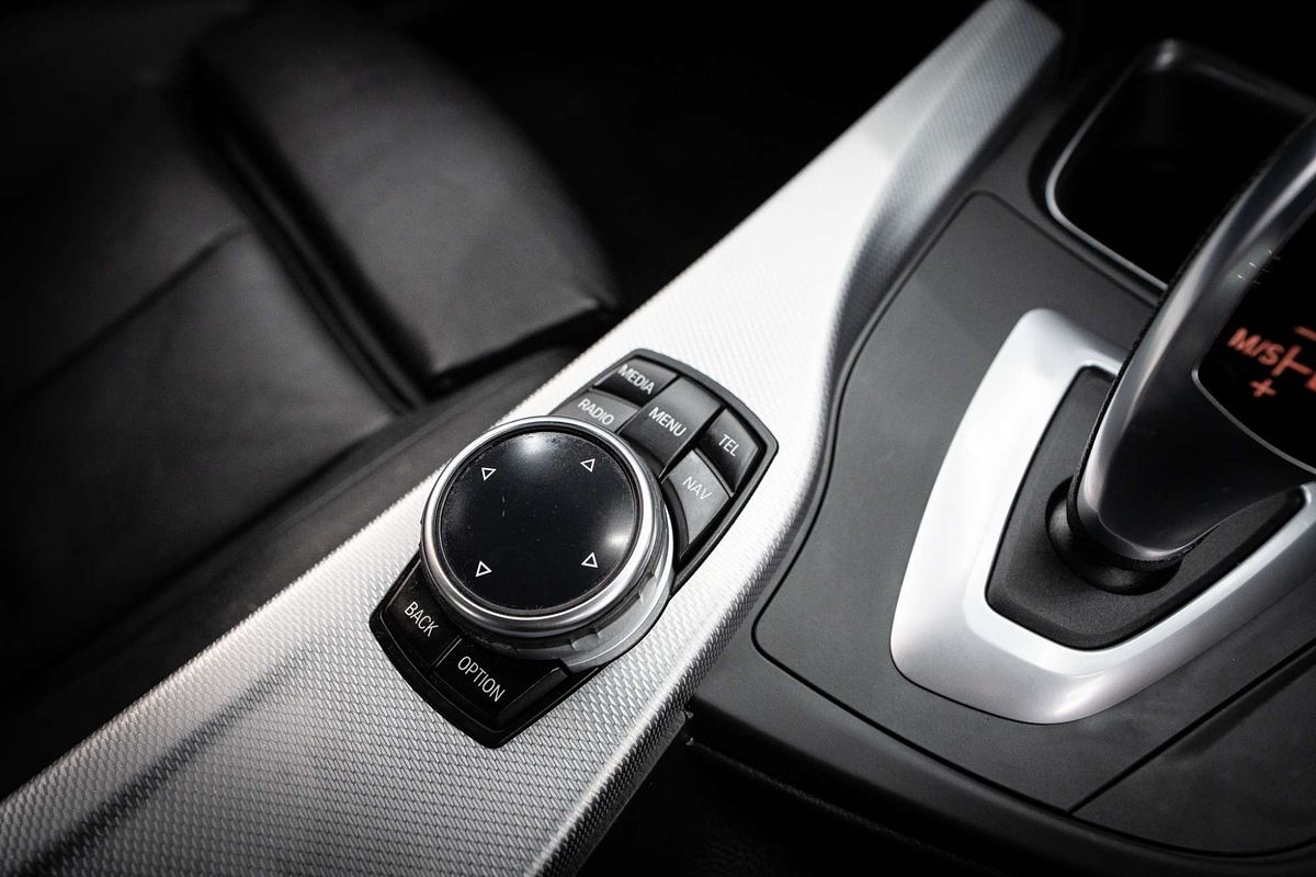 2014 BMW 3 Series 316i M Sport F30