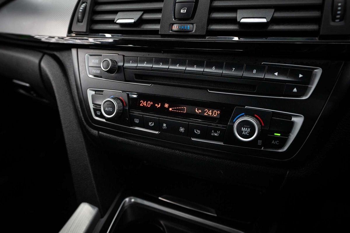 2014 BMW 3 Series 316i M Sport F30