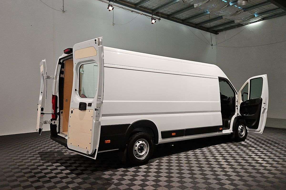 2024 Fiat Ducato Series 9 LWB