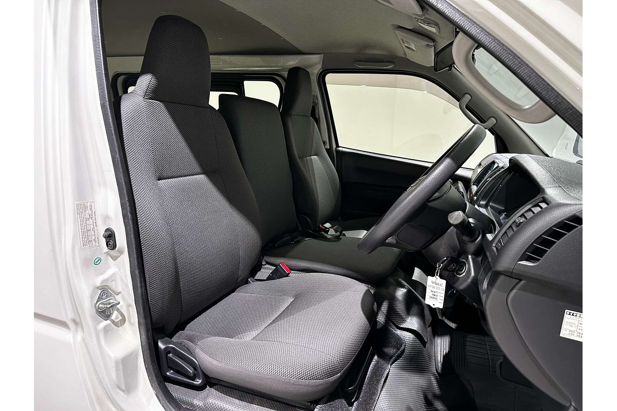 2016 Toyota Hiace TRH200V