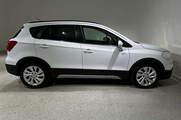 2017 Suzuki S-Cross Turbo JY