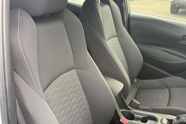 2022 Toyota Corolla Ascent Sport Hybrid ZWE211R