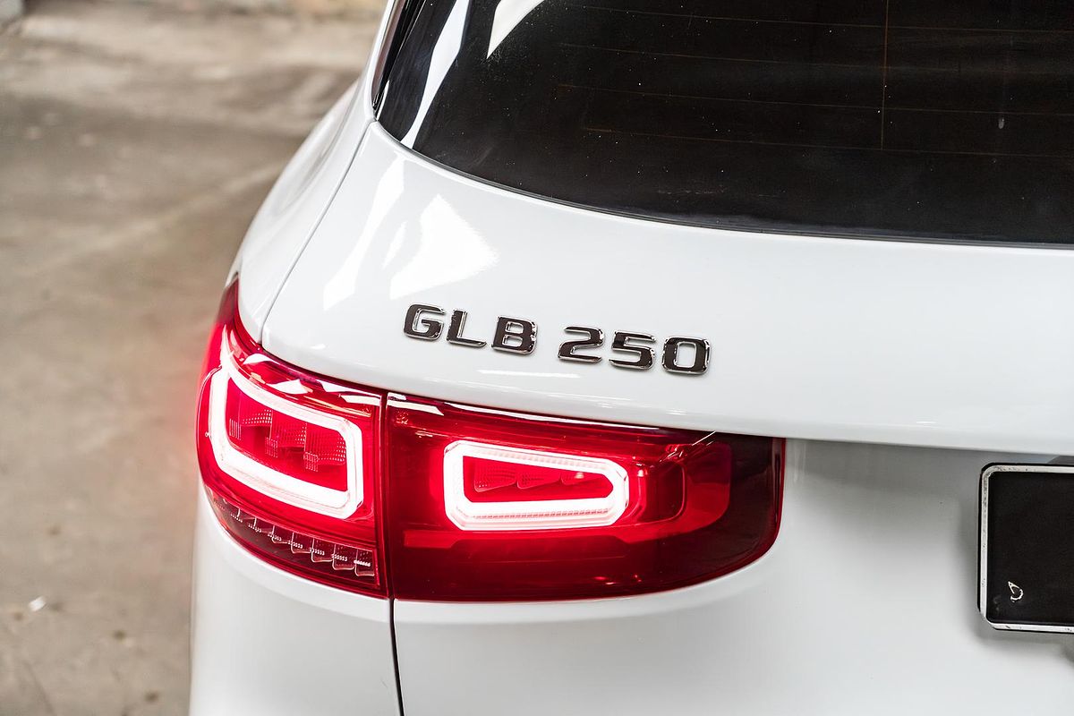 2024 Mercedes-Benz GLB-Class GLB250 X247