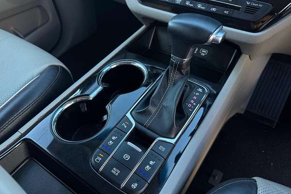 2018 Kia Carnival Platinum YP